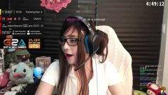 主播抖胸视频,主播抖胸视频引发热议,性感魅力一触即发