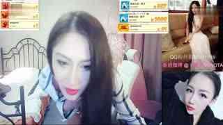 主播抖胸视频,主播抖胸视频引发热议,性感魅力一触即发