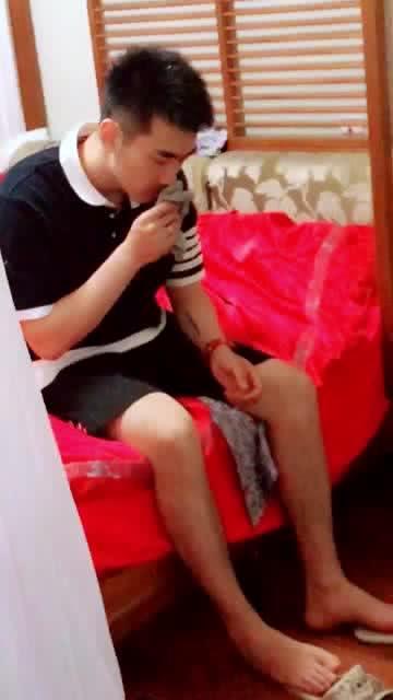 玩袜子视频,趣味视频带你领略创意无限